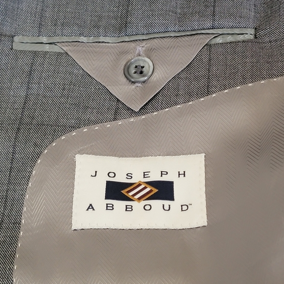 Joseph Abboud Tollegno 1900 2-Piece Suit, Check Pattern, 44 XL - Picture 9 of 15